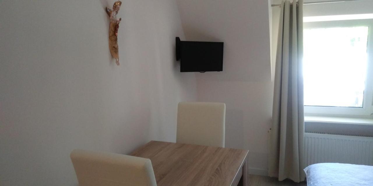 Dom Goscinny Przy Lesie Pobierowo Exterior foto
